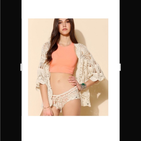 ISO ***Volcom dwell crochet cover up ( searching for this) - Picture 1 of 1